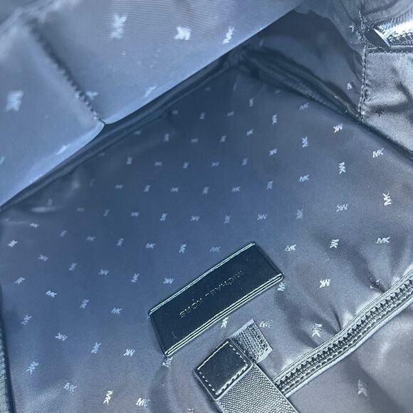 Michael Kors Backpack Cooper Large Graphic MK Signature Black - Picture 9 of 11